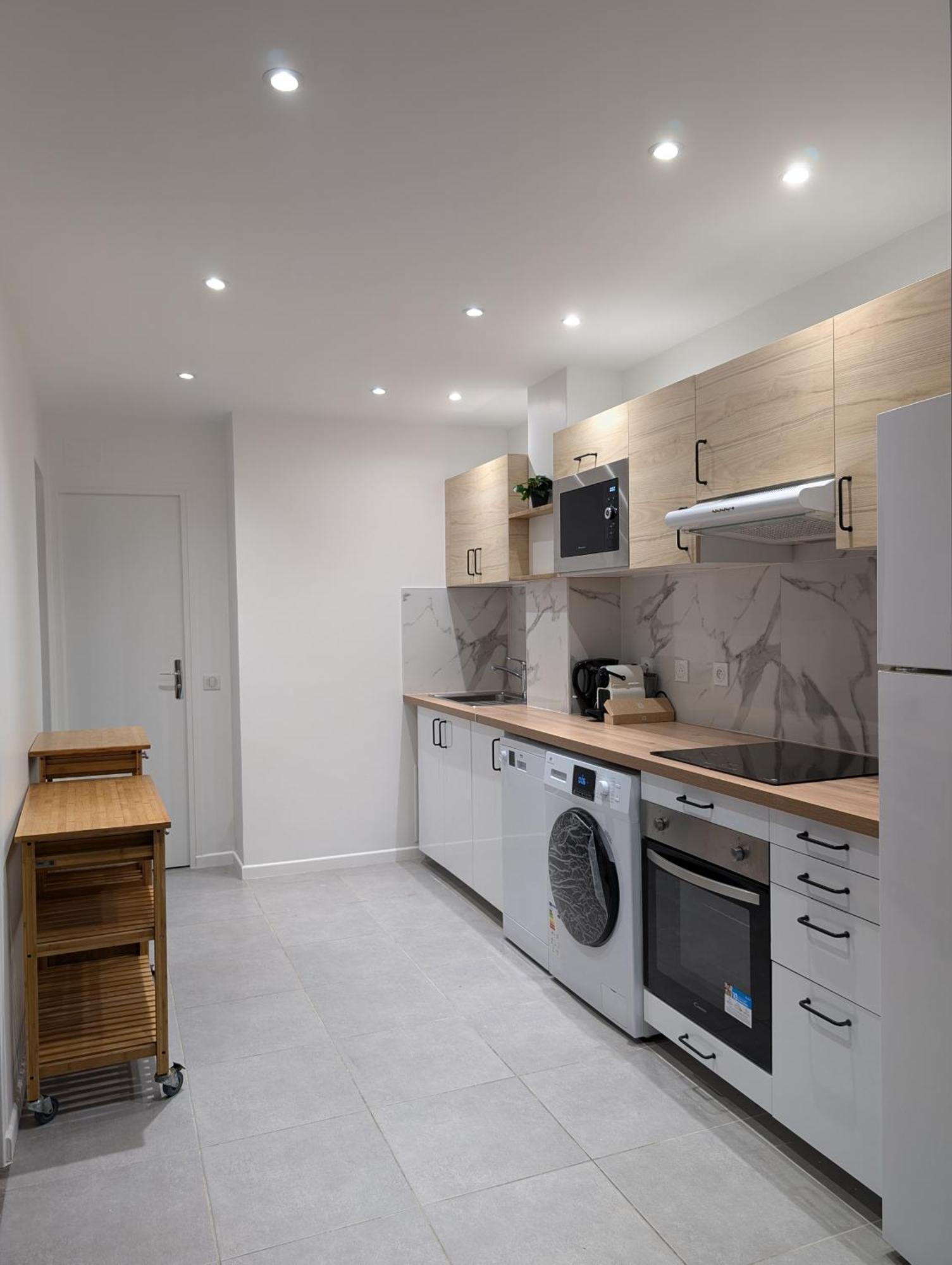 Evasion La Defense - Balcon & Wi-Fi, A 10 Min De Paris Apartment กูร์เบอวัวร์ ภายนอก รูปภาพ